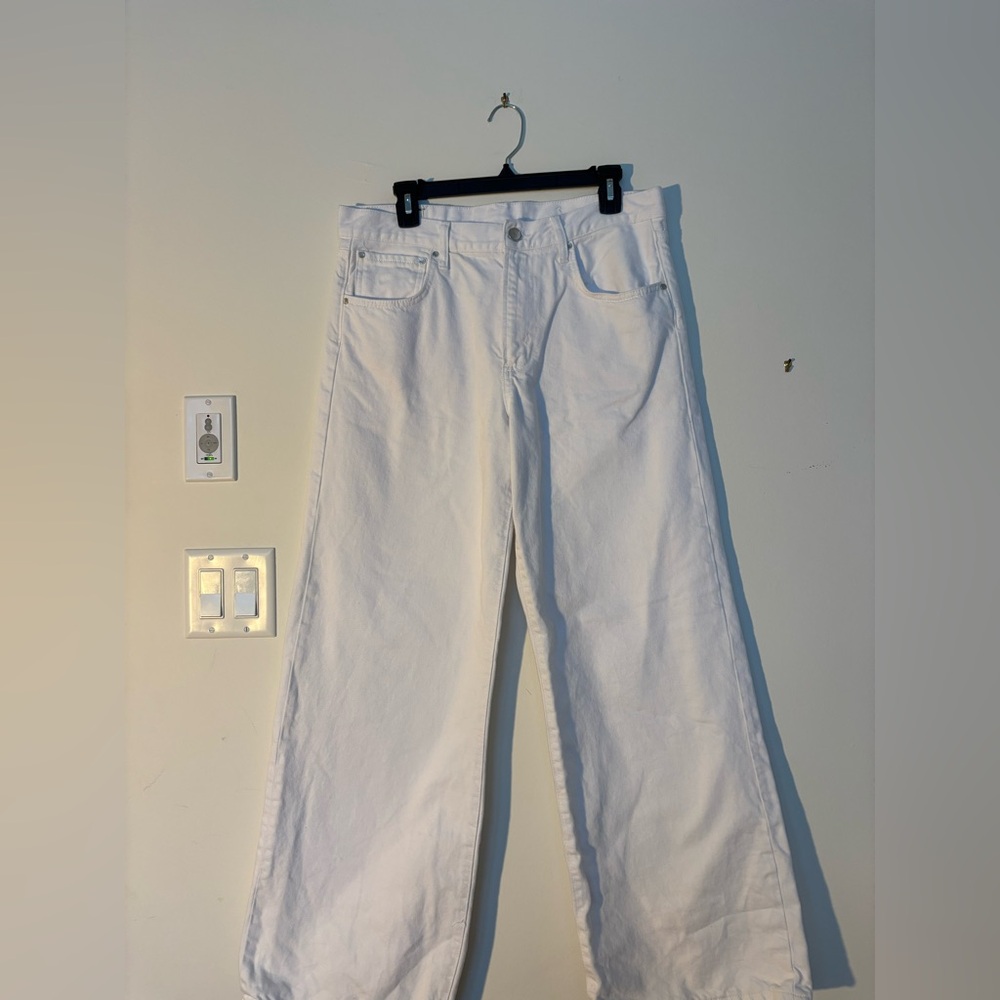 Zara white low/mid rise wide leg jeans!